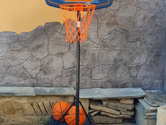 juego-baloncesto-exterior-jardin-el-rincon-de-arabayona